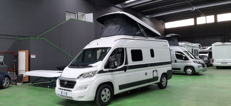 Come installare pannelli solari semiflessibili NDS sul camper 5 5 768x354 1