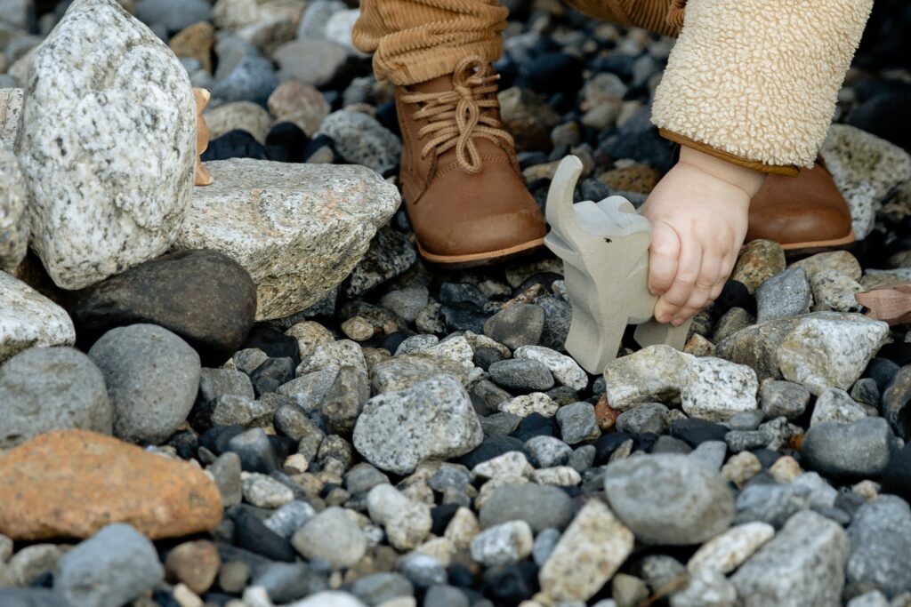 baby exploring 1 1024x683 1