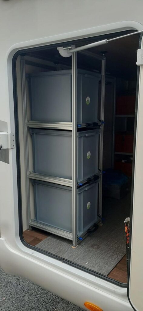 COMPACT contenitori estraibili camper McLouis Mc2 1