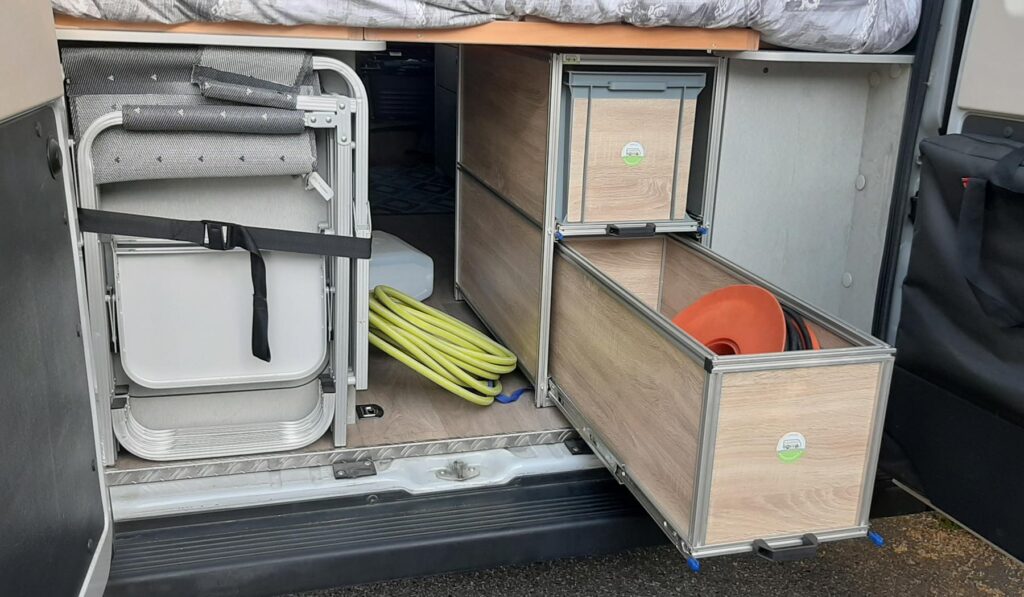 Hymercar Free 600 NEST SPACE S30 van 2