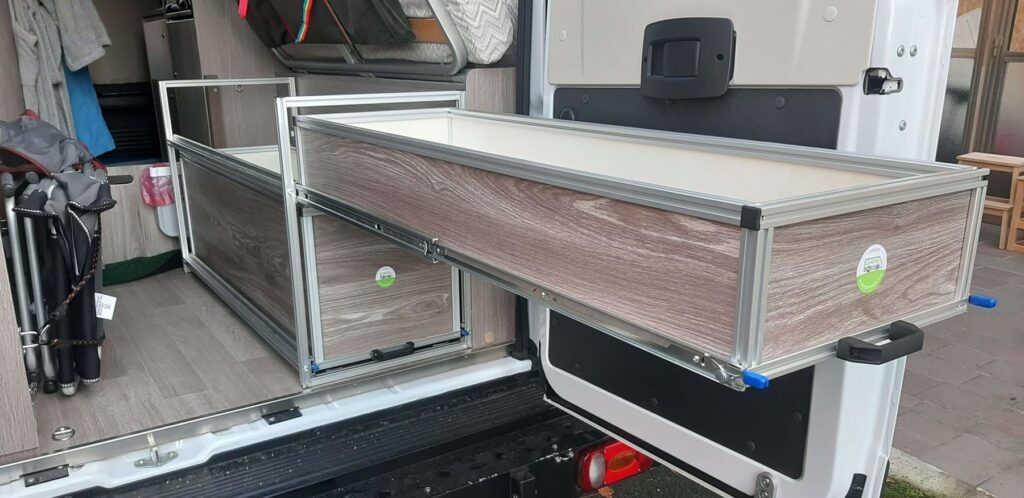 NEST cassettiera contenitori estraibili van Chausson 594 2