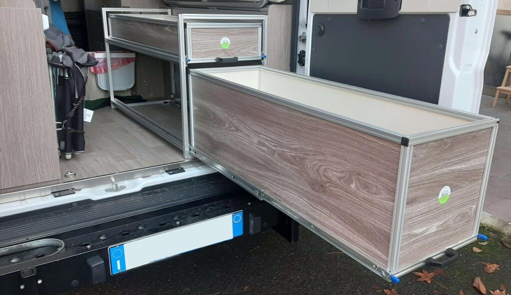 NEST cassettiera contenitori estraibili van Chausson 594 4