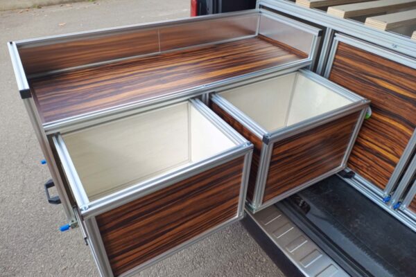 ORIZZONTE_rete-letto_cucina_minivan_08 ORIZZONTE_rete-letto_cucina_minivan_08