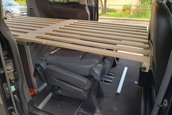 ORIZZONTE_rete-letto_cucina_minivan_20 ORIZZONTE_rete-letto_cucina_minivan_20