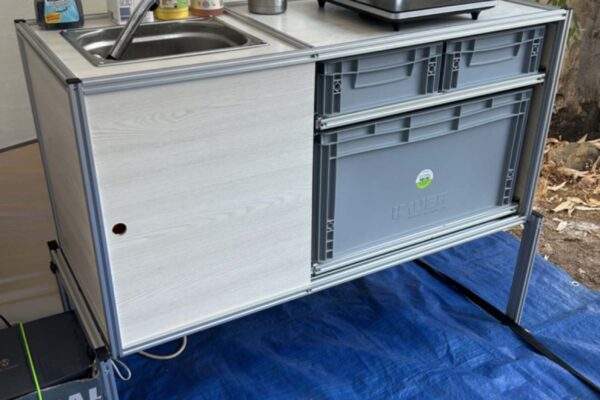 ROOTS_gambe-cucina_levante_02 ROOTS_gambe-cucina_levante_02