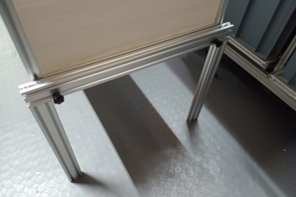 ROOTS_gambe-cucina_levante_03 ROOTS_gambe-cucina_levante_03