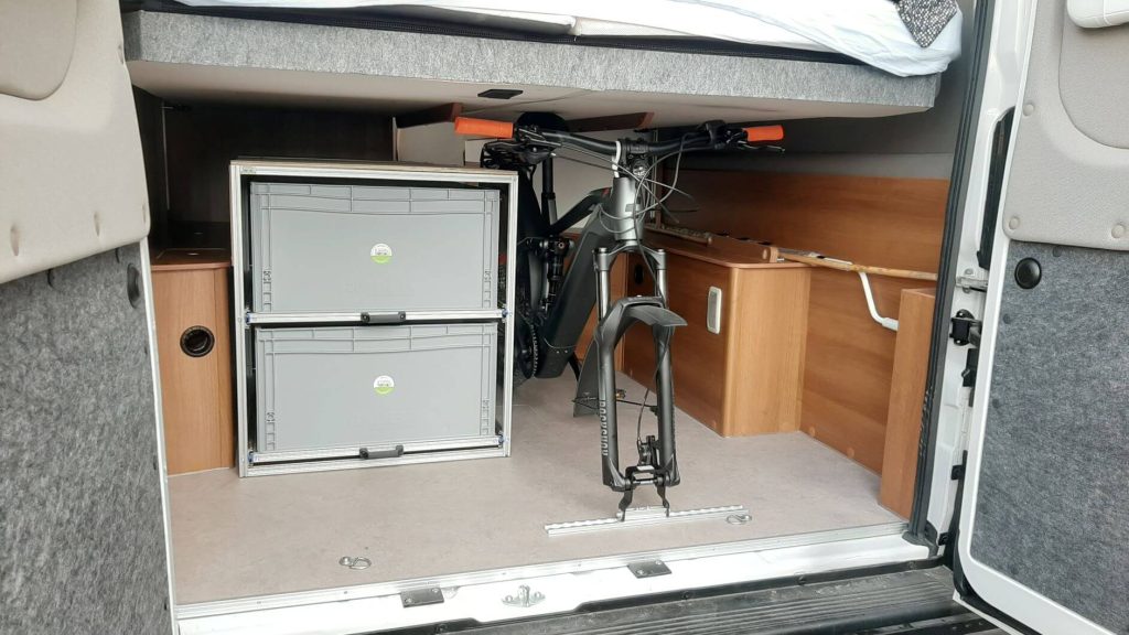SPACE COMPACT contenitori estraibili Vantourer 600 08
