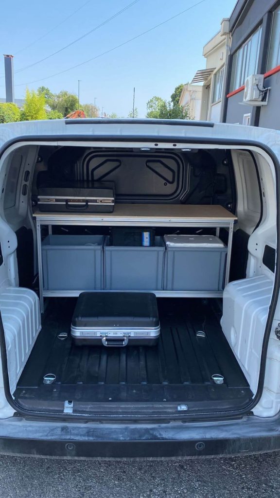 ZEFIRO INFINITY pianale contenitori estraibili Fiat Fiorino 04