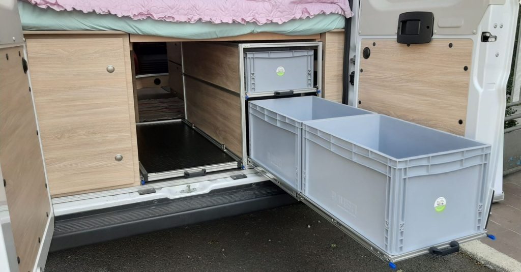 ZEFIRO INFINITY pianale contenitori estraibili van Knaus Boxstar XL 03